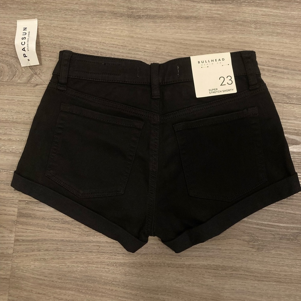 Bullhead Low Rise Shorts - Picture 3 of 3